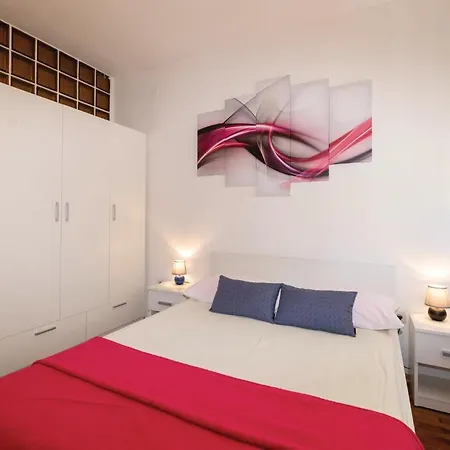 In W/ Outdoor Swimming Pool, Outdoor Swimming Pool&2 Bedrooms Zadar