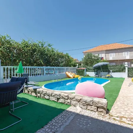 In W/ Outdoor Swimming Pool, Outdoor Swimming Pool&2 Bedrooms